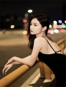 她找我